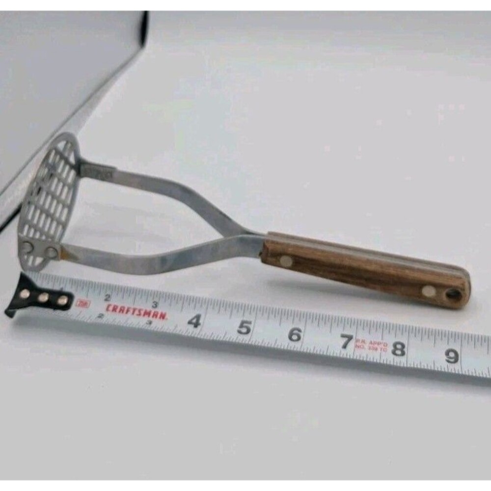 Vintage Potato Masher USA Maid Of Honor Waffle Grid Stainless Wood Handle 9 In.